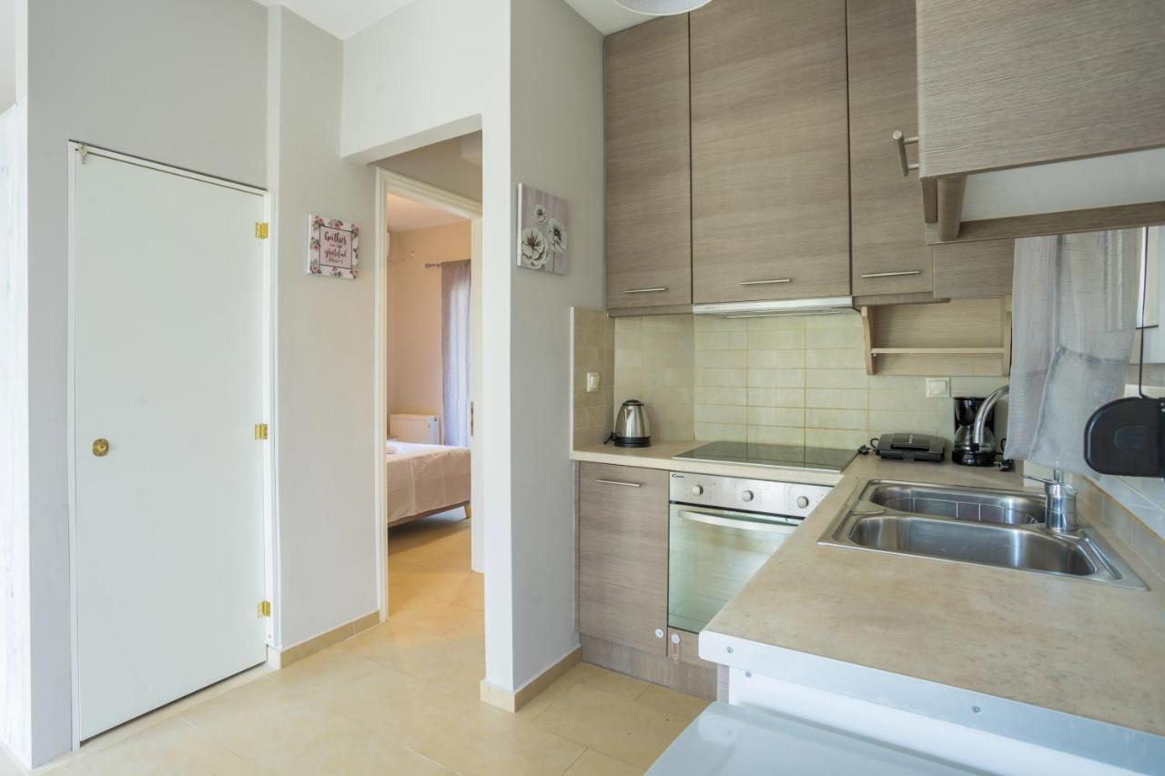 Irida'S Guesthouse Никиана Экстерьер фото